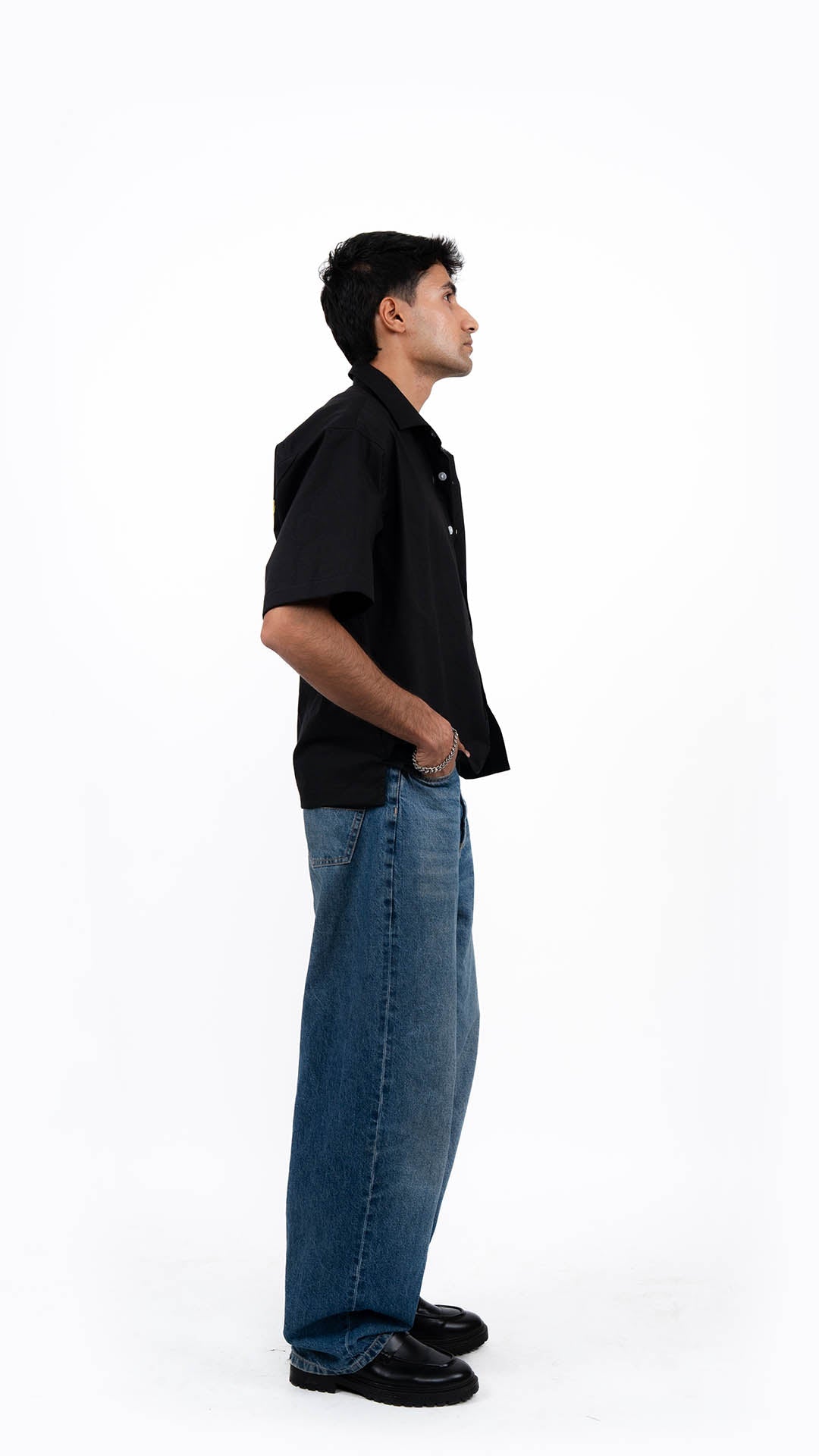 ESSENTIAL BLACK SHIRT - dxdstudios